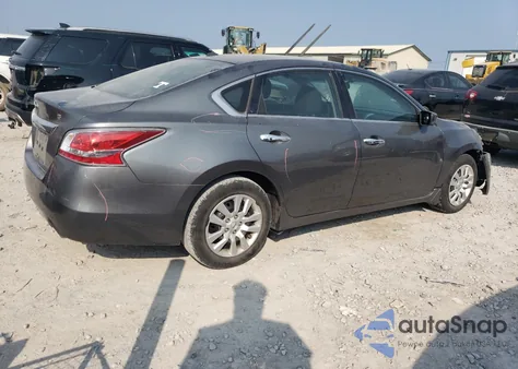 2015 Nissan Altima 2.5 from USA, damaged, VIN 1N4AL3AP4FC270404